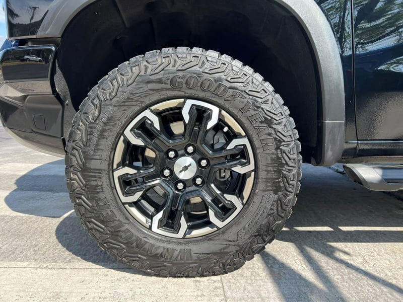 Chevrolet SILVERADO ZR2 6.2 2025 - Imagen 8 de 20