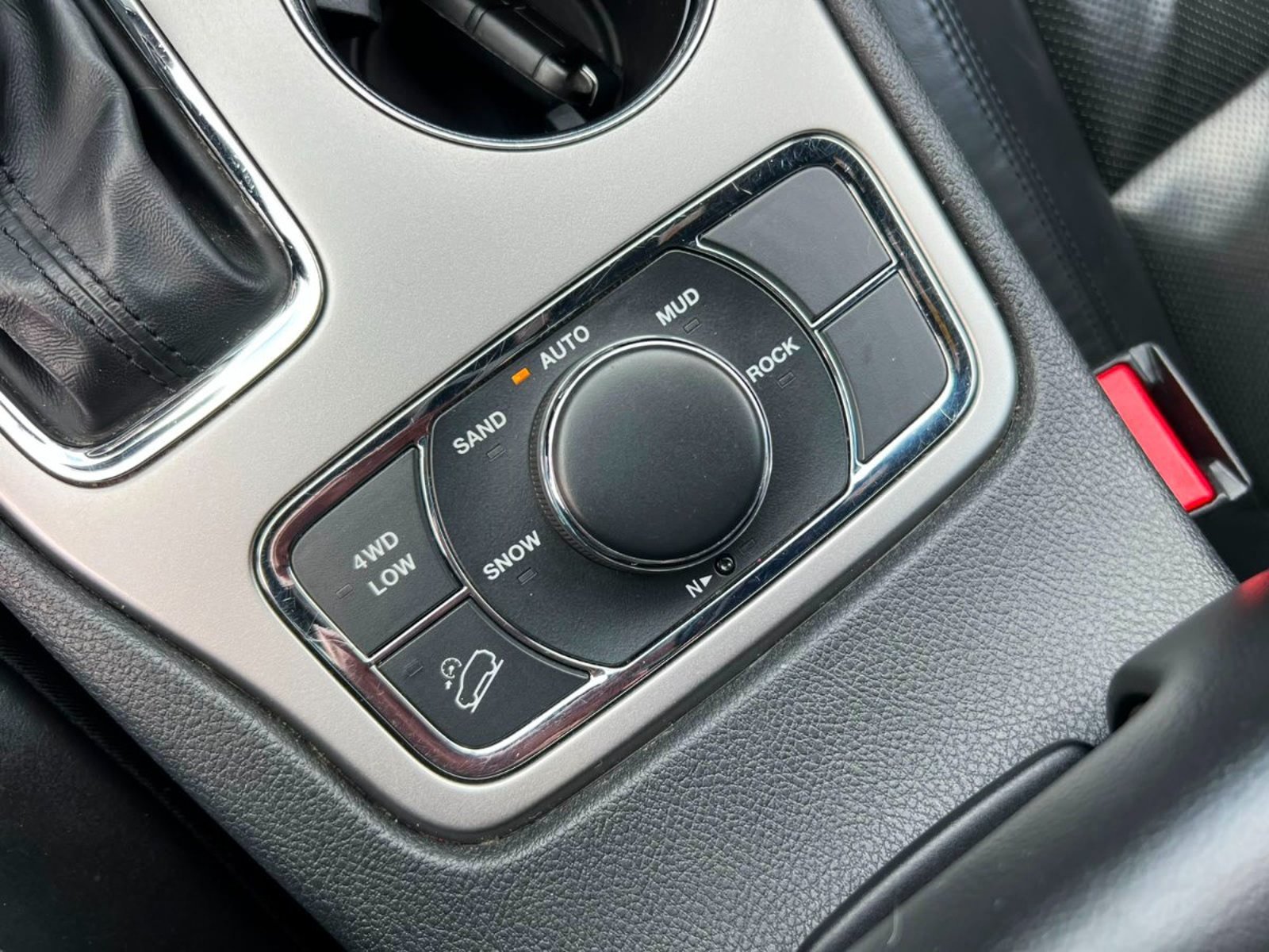 Jeep GRAND CHEROKEE LIMITED 3.6 LX 2018 - Imagen 19 de 20