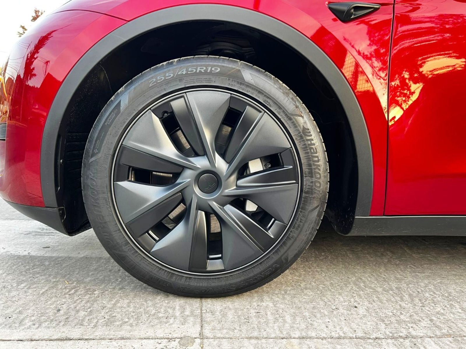 TESLA MODEL Y STANDART RANGE 2025 - Imagen 7 de 20
