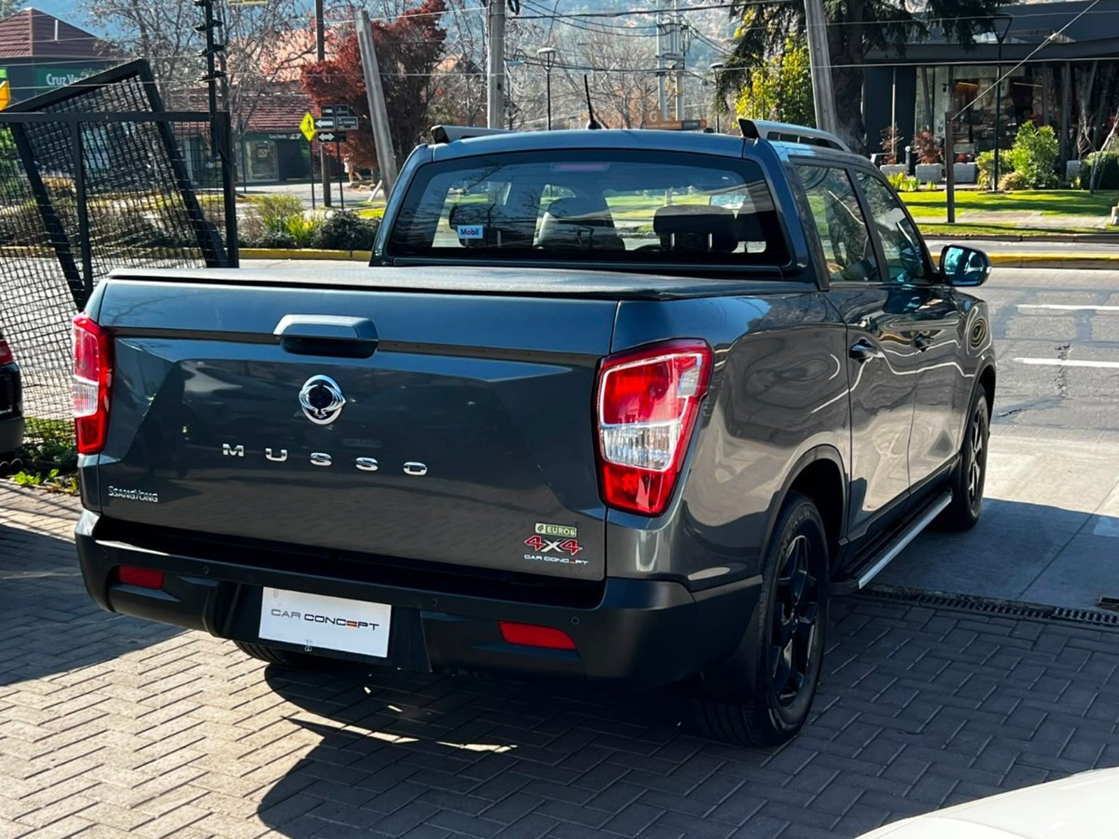 SSANGYONG MUSSO GRAND LIMITED 4X4 AT 2023 - Foto 4 de 20