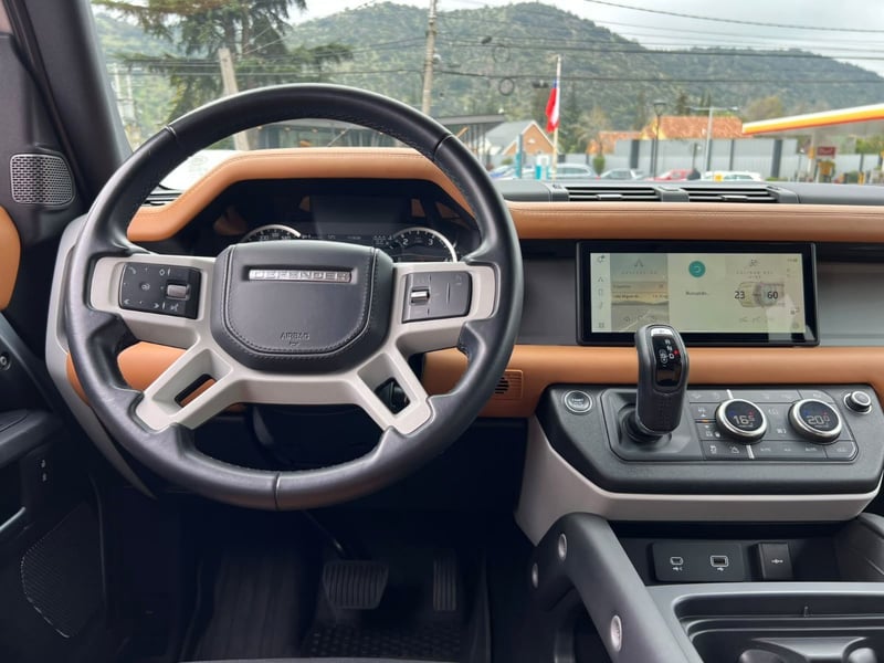 Land Rover DEFENDER 110 X DYNAMIC 2024 - Imagen 10 de 20