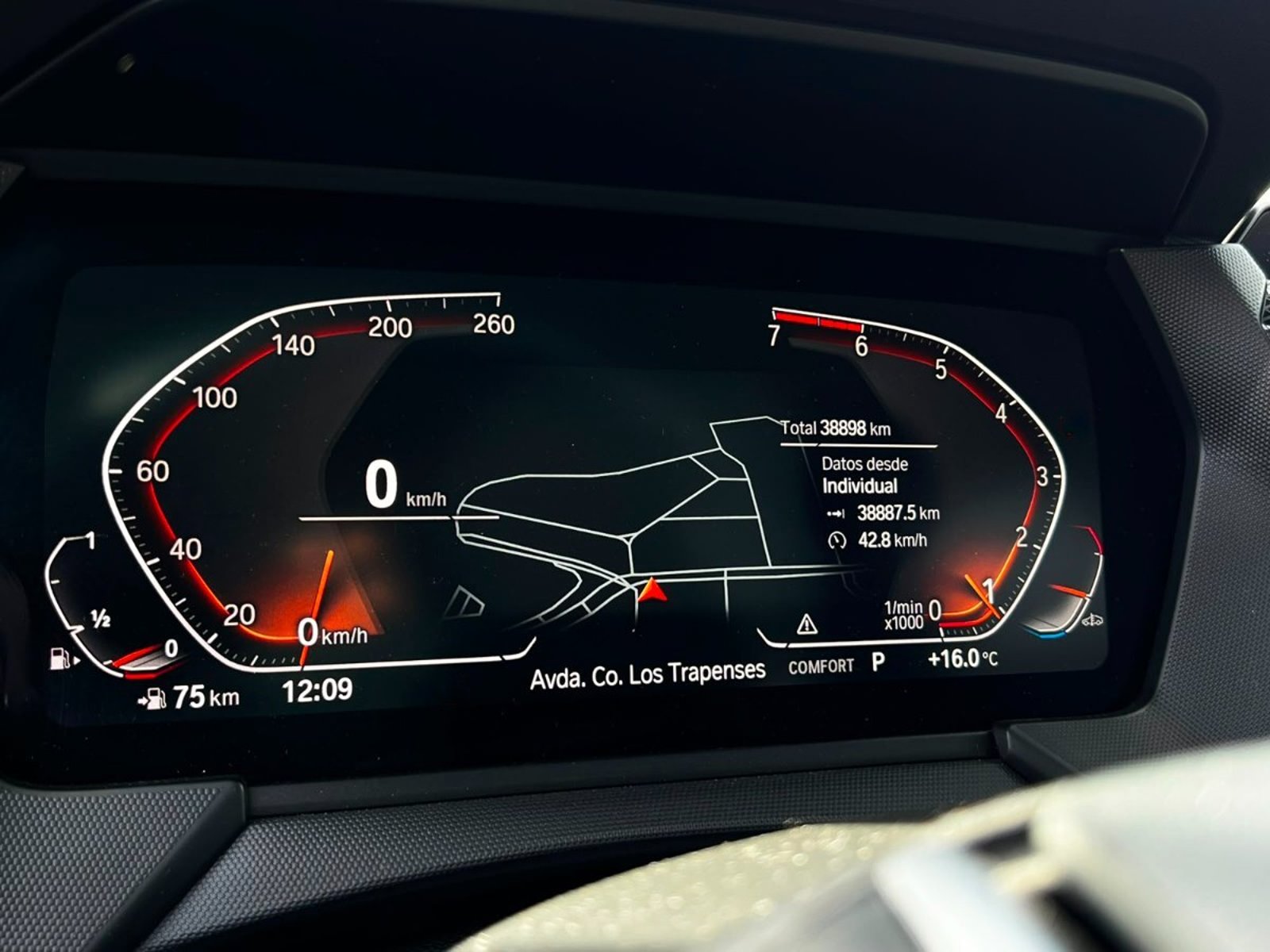 BMW 118 DYNAMIC 1.5T 2023 - Imagen 12 de 19