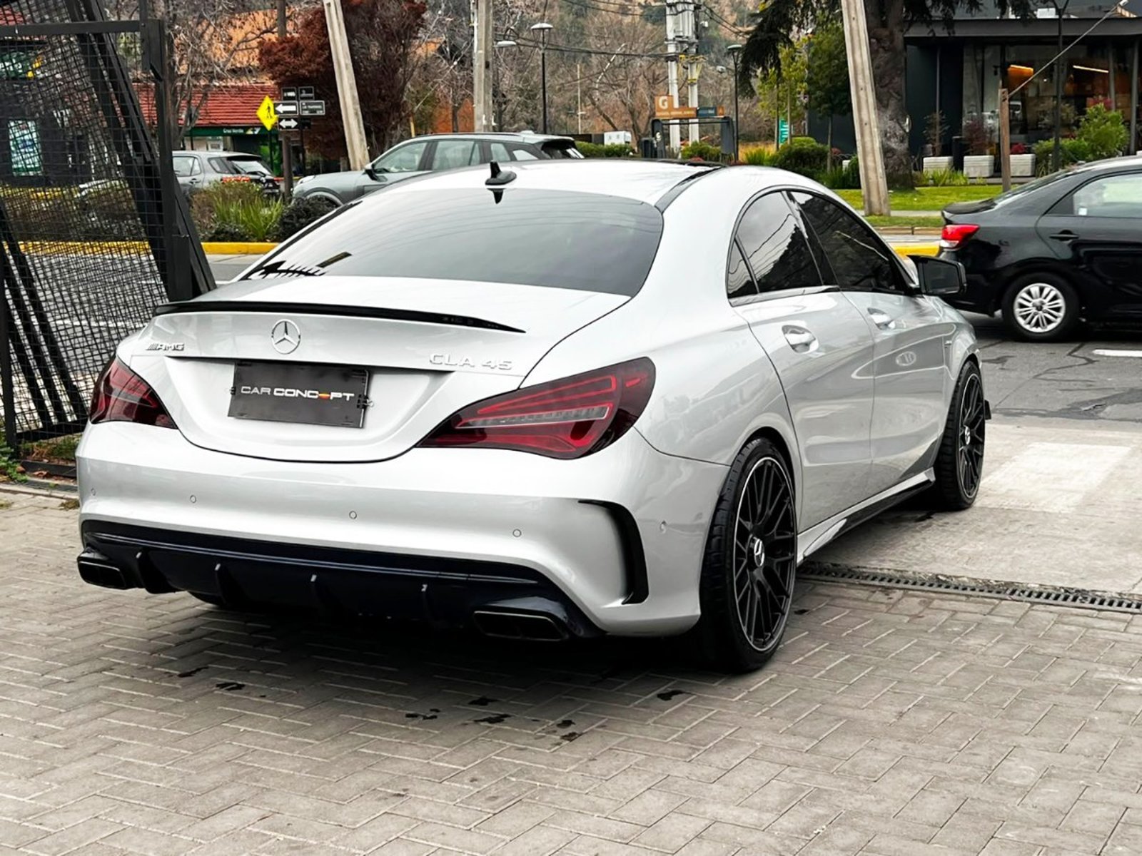 Mercedes-Benz CLA 45 AMG 4MATIC 2017 - Foto 4 de 20