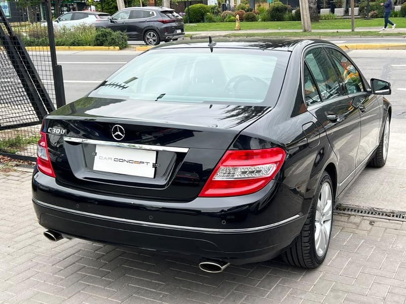 Mercedes-Benz C300 AVANTGARDE V6 2010 - Imagen 6 de 20