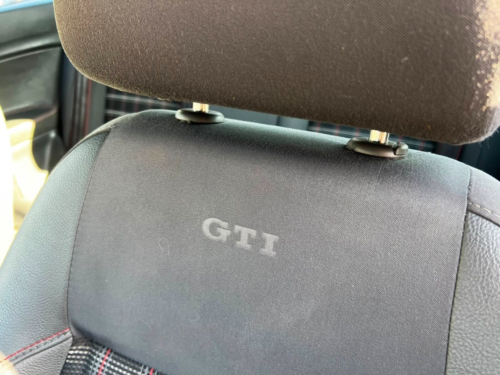 VOLKSWAGEN POLO GTI 1.8 TURBO 2009 - Imagen 18 de 20