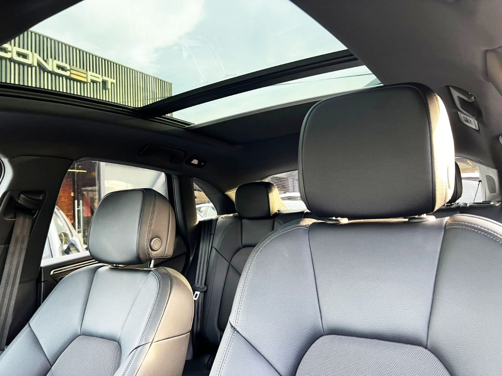 PORSCHE MACAN R4 III 2.0 2023 - Imagen 17 de 17