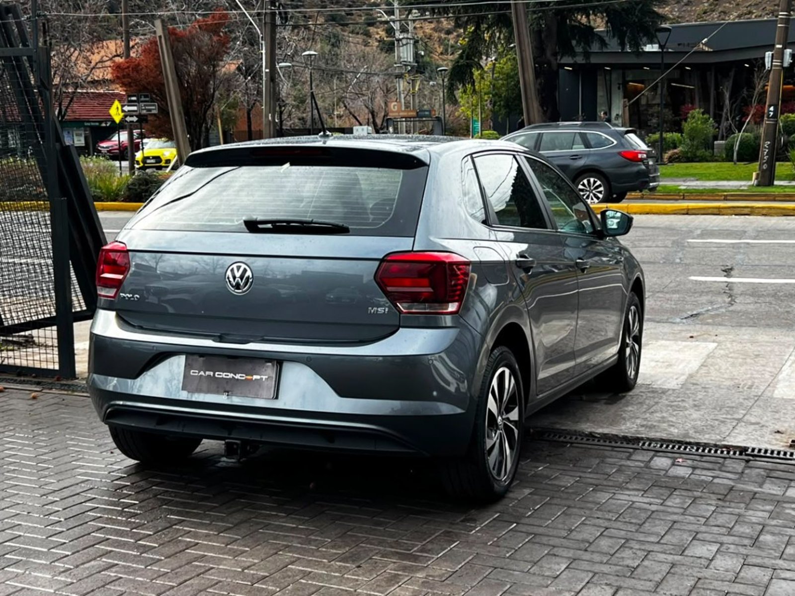 Volkswagen POLO HIGHLINE 1.6 MT 2021 - Foto 4 de 20