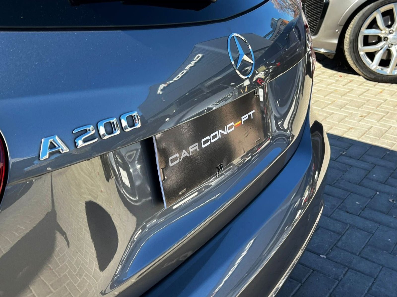 Mercedes-Benz A200 BLUEEFFICIENCY 1.6 MT 2014 - Imagen 7 de 20