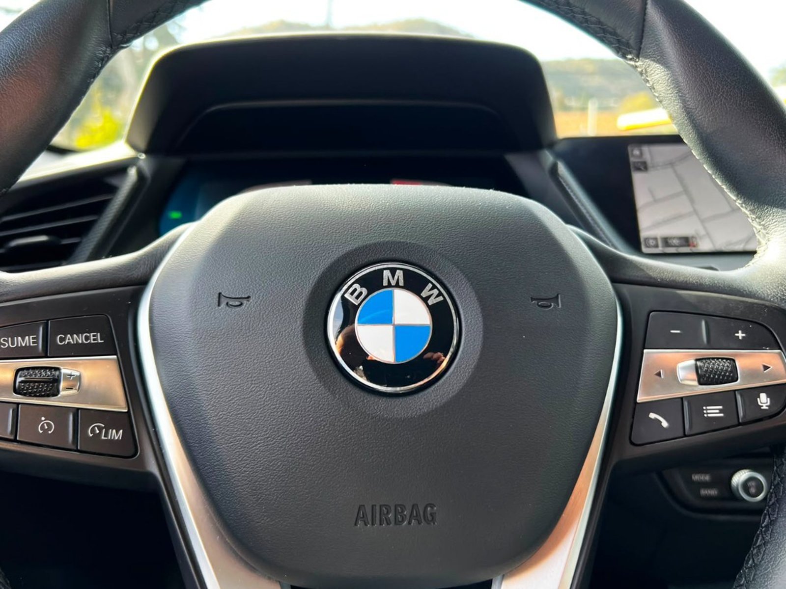BMW 118 DYNAMIC 1.5T 2023 - Imagen 11 de 19