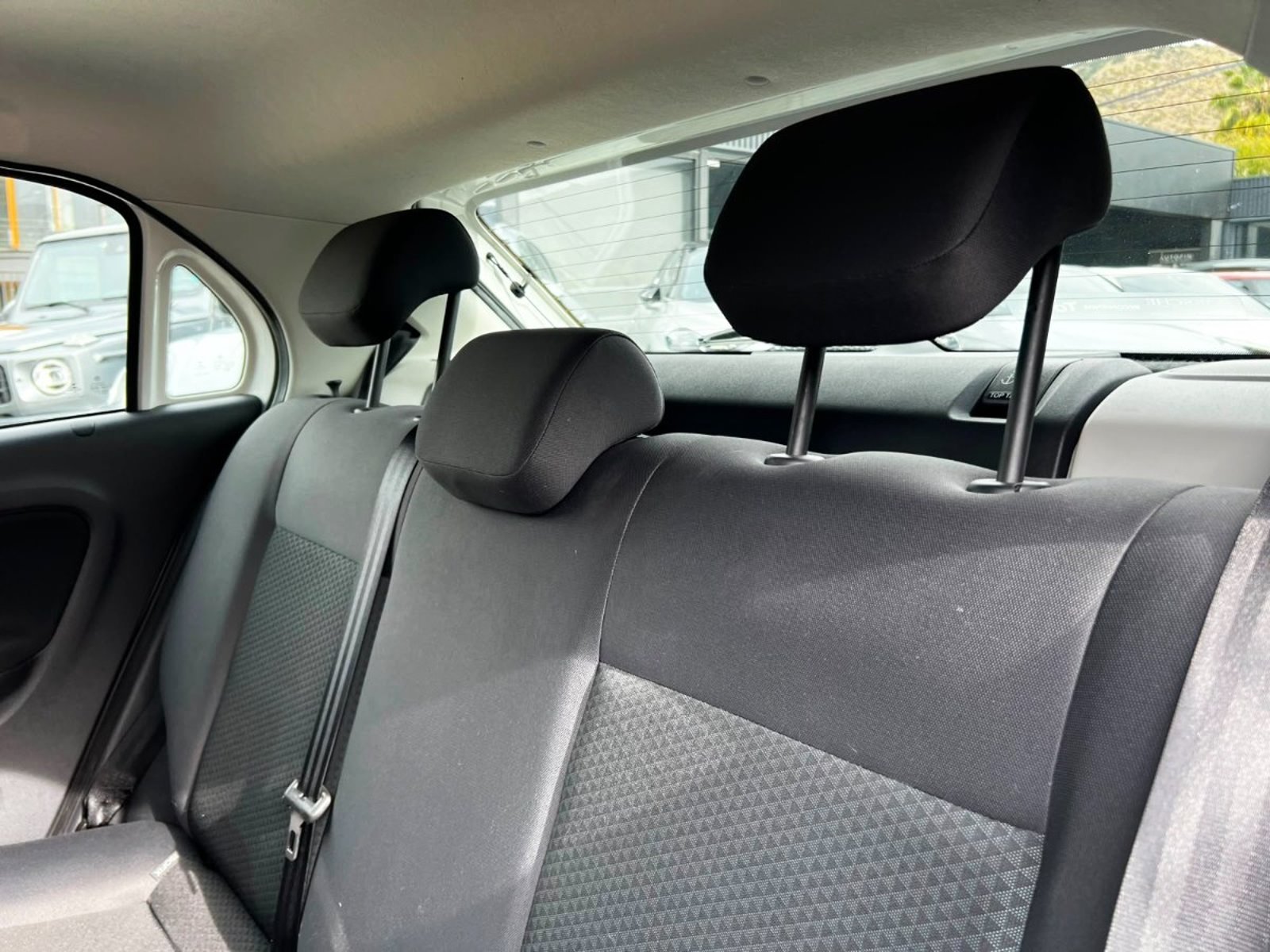 Volkswagen GOL TRENDLINE 1.6 MT 2021 - Imagen 17 de 20
