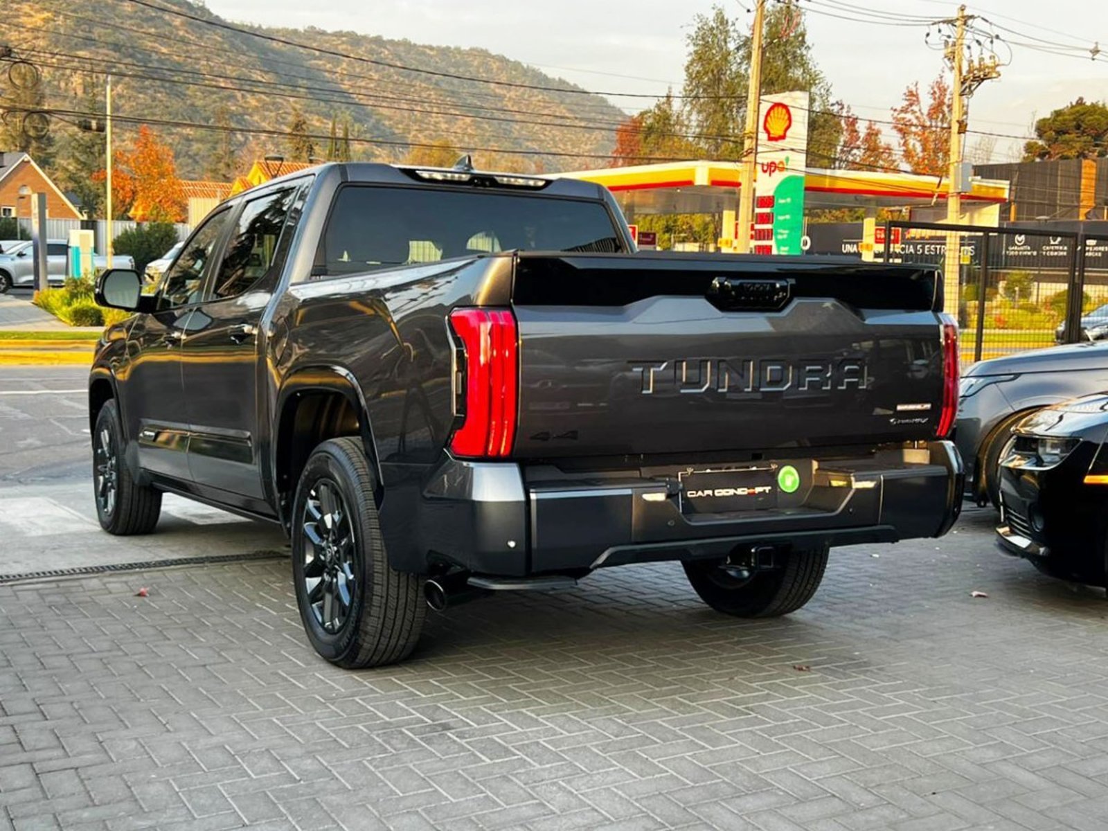 TOYOTA TUNDRA PLATINUM I FORCE V6 2026 - Imagen 6 de 20