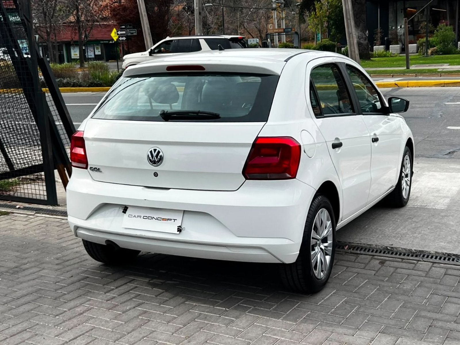 Volkswagen GOL TRENDLINE 1.6 MT 2021 - Imagen 6 de 20