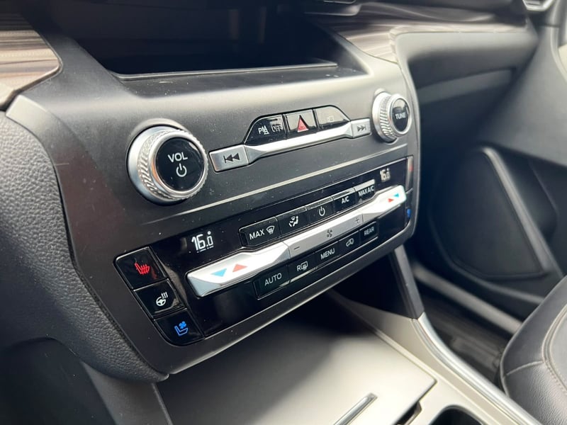 Ford EXPLORER LIMITED 2.3 ECOBOOST 4WD 2021 - Imagen 17 de 20