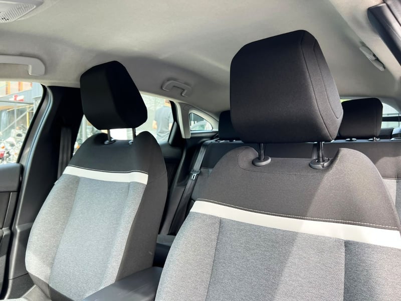 Citroën C4 SHINE 1.5 HDI AT 2022 - Imagen 16 de 18