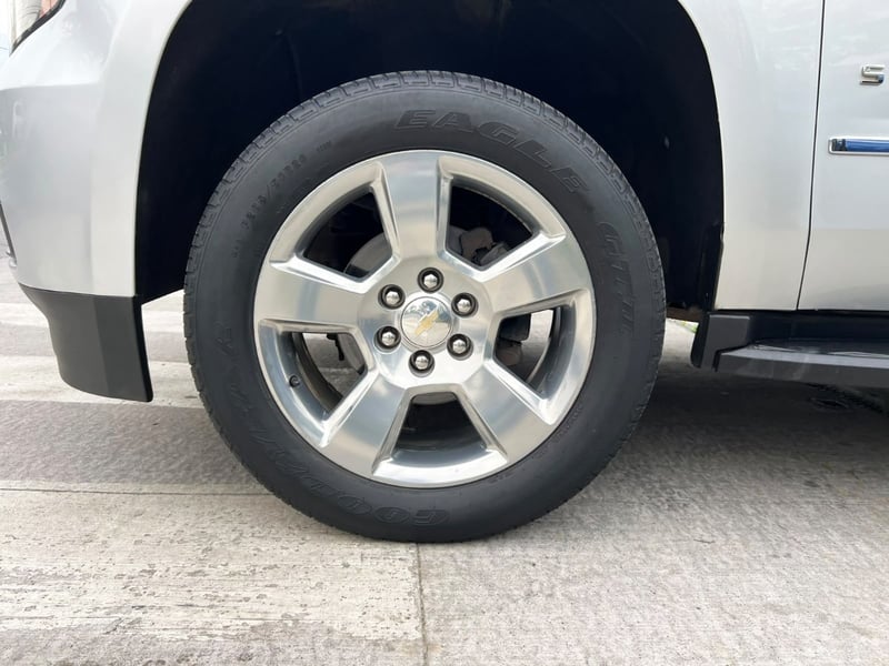 Chevrolet SUBURBAN LT 5.3 BLINDADA 2021 - Imagen 9 de 20