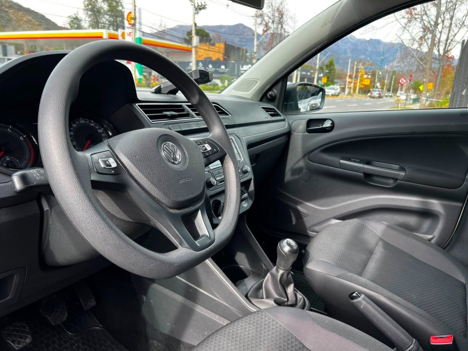 Volkswagen GOL TRENDLINE 1.6 MT 2021 - Imagen 8 de 20
