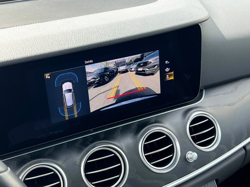 Mercedes-Benz E220 D ALL TERRAIN 4MATIC 2024 - Imagen 16 de 20