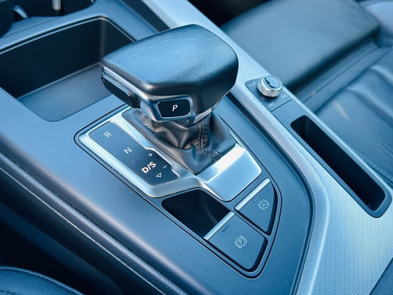 Audi A4 35 TFSI 2.0T S LINE 2022 - Imagen 19 de 20