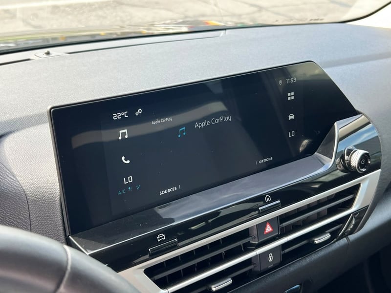 Citroën C4 SHINE 1.5 HDI AT 2022 - Imagen 14 de 18