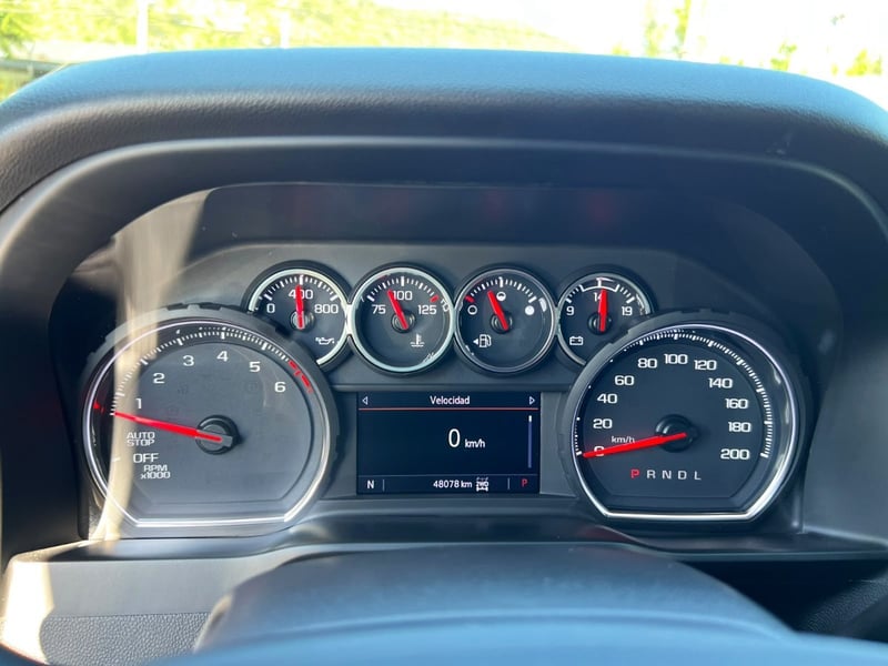 Chevrolet SILVERADO LT TRAIL BOSS 2022 - Imagen 12 de 20