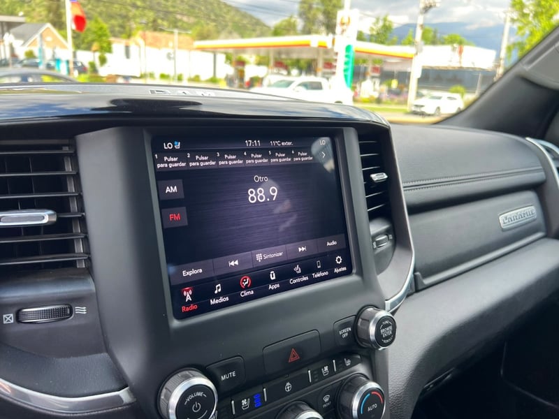 RAM 1500 LARAMIE SPORT 5.7 2021 - Imagen 11 de 19