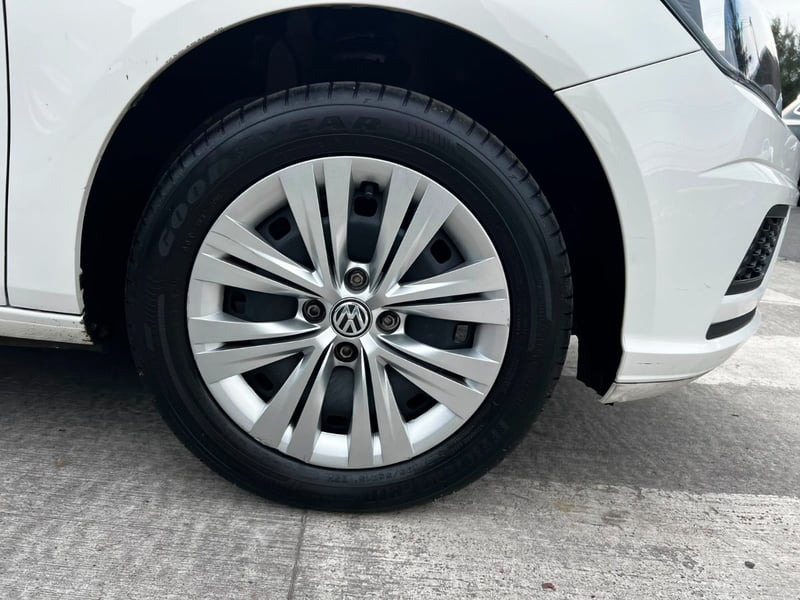 Volkswagen GOL TRENDLINE 1.6 MT 2021 - Imagen 7 de 20