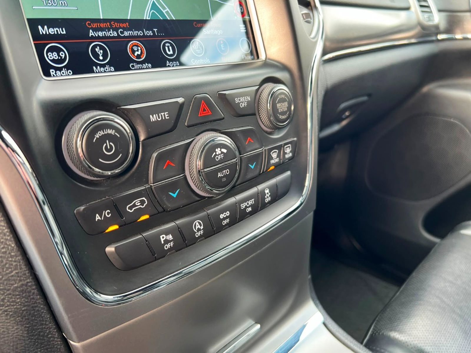 Jeep GRAND CHEROKEE LIMITED 3.6 LX 2018 - Imagen 17 de 20