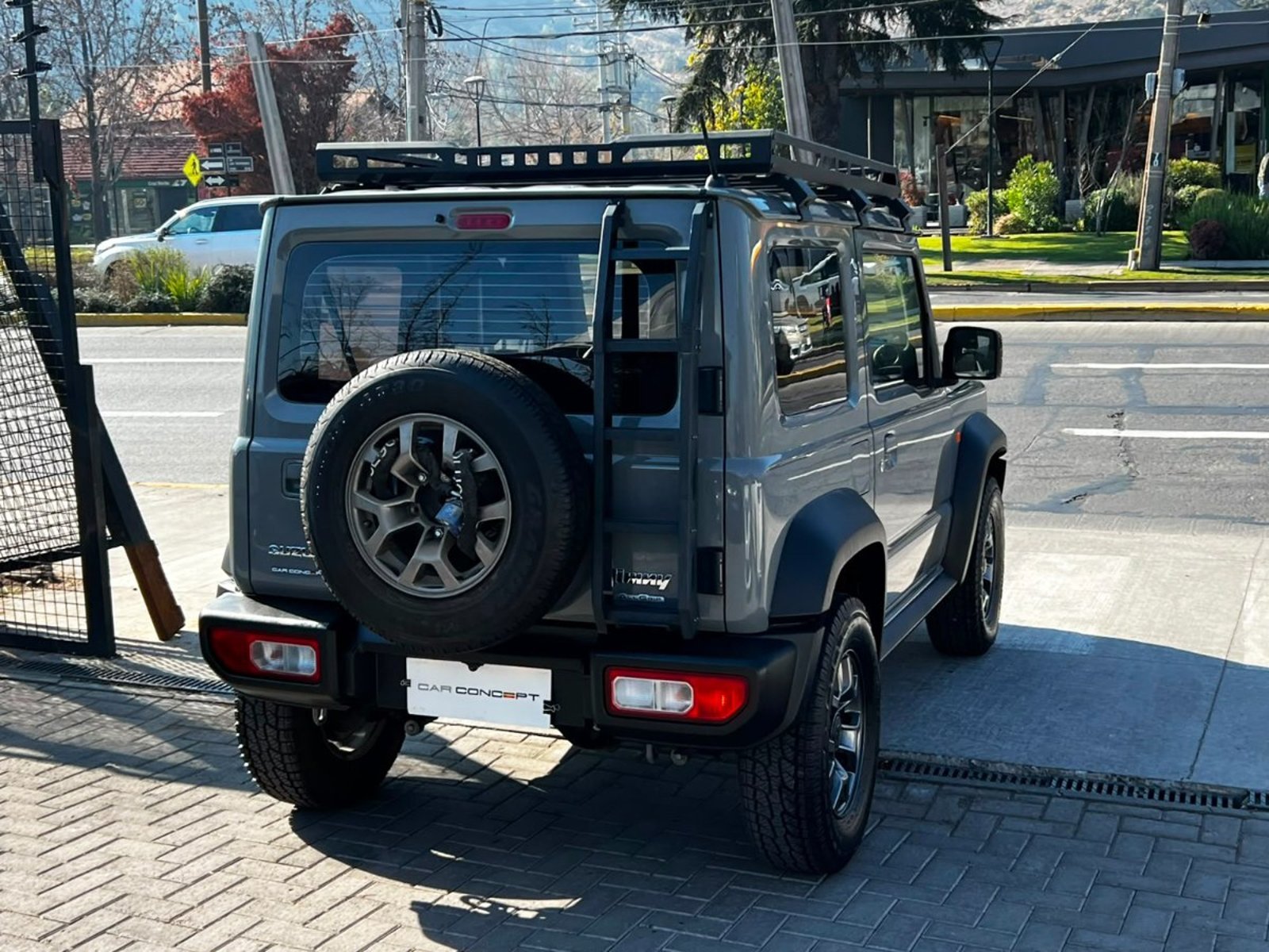 SUZUKI JIMNY GLX 4X4 1.5 AT 2021 - Foto 4 de 19