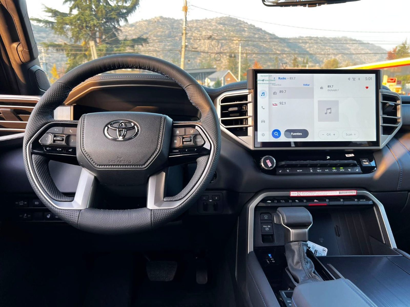 TOYOTA TUNDRA PLATINUM I FORCE V6 2026 - Imagen 12 de 20