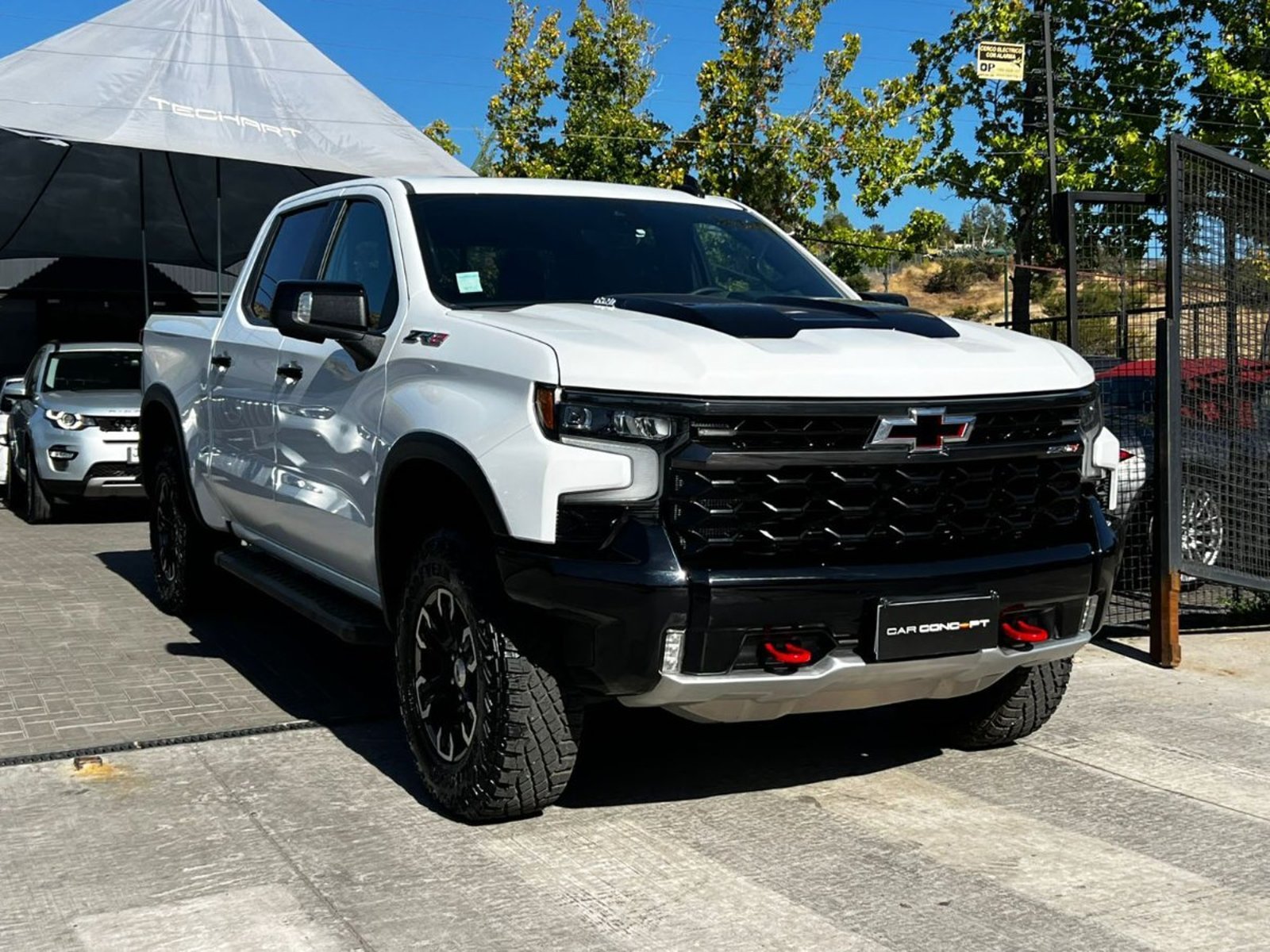 CHEVROLET SILVERADO ZR2 6.2 2025 - Imagen 3 de 20