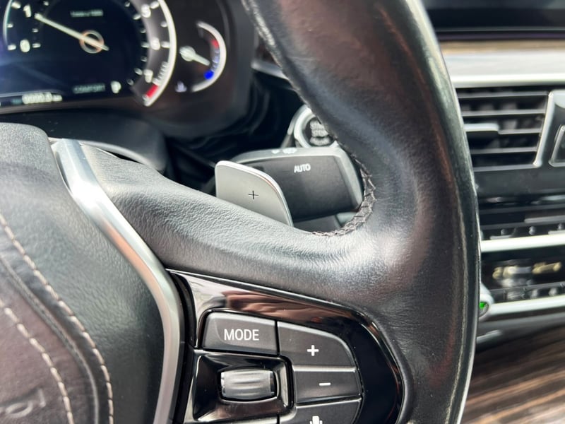 BMW 520I 2.0 TURBO 2019 - Imagen 13 de 20