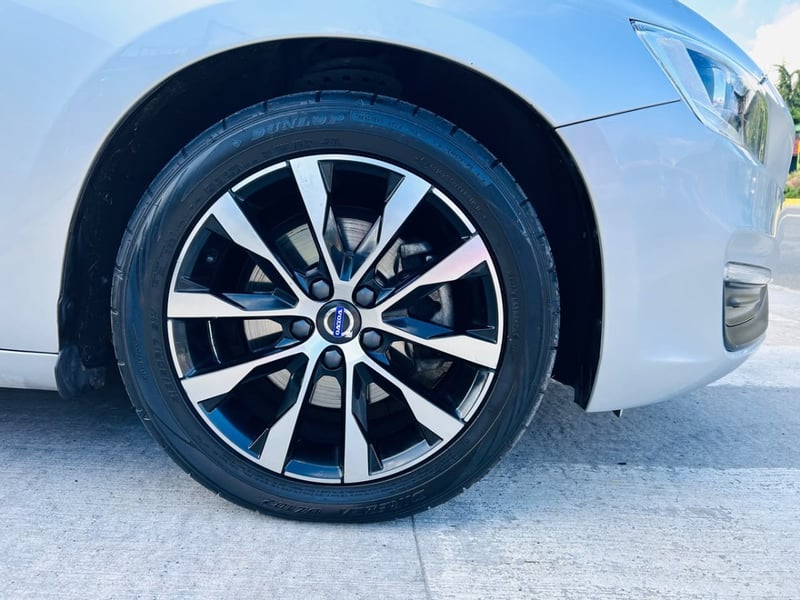 Volvo S60 D2 AT DIESEL 2019 - Imagen 8 de 19