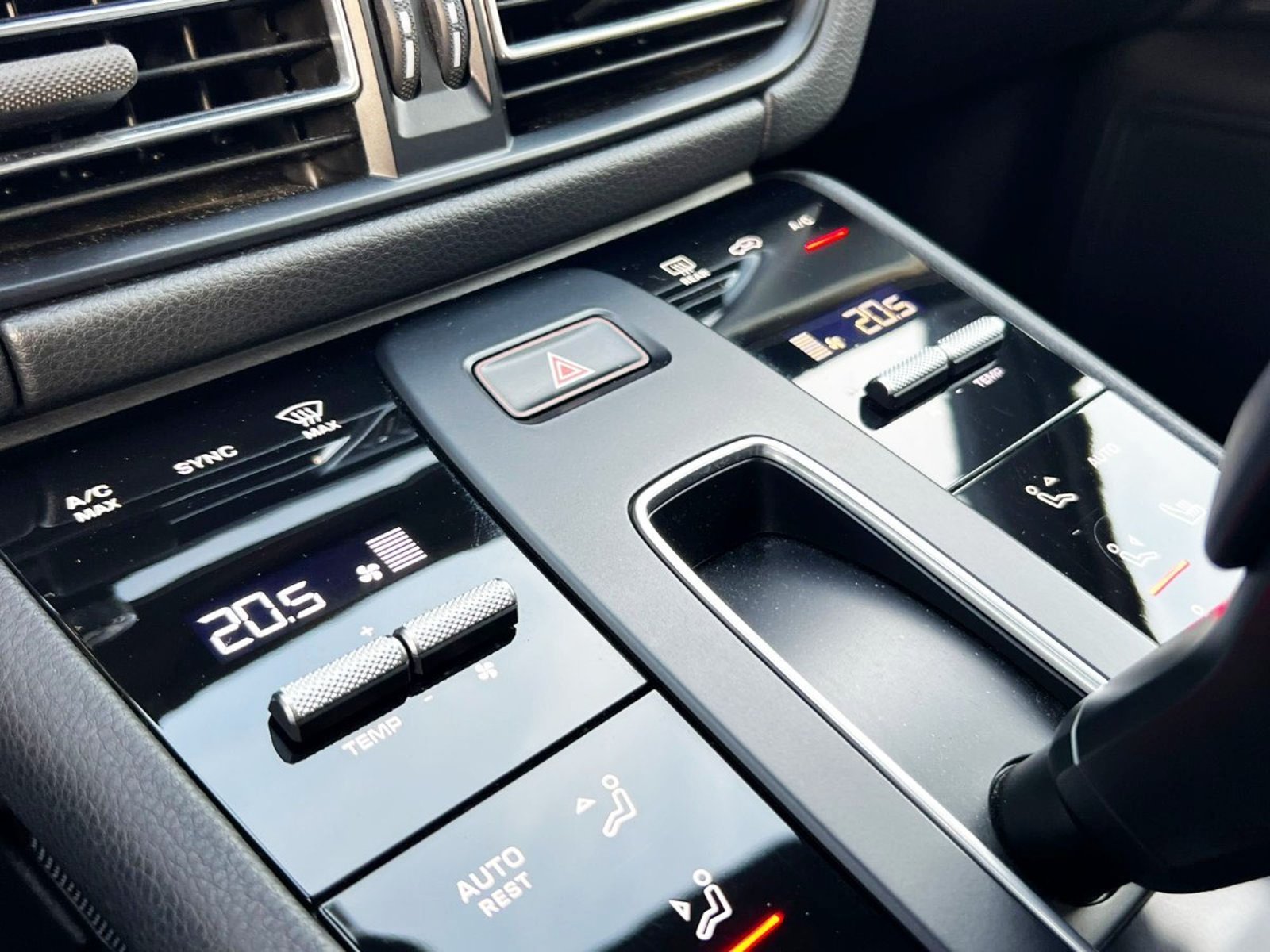 PORSCHE MACAN R4 III 2.0 2023 - Imagen 14 de 17