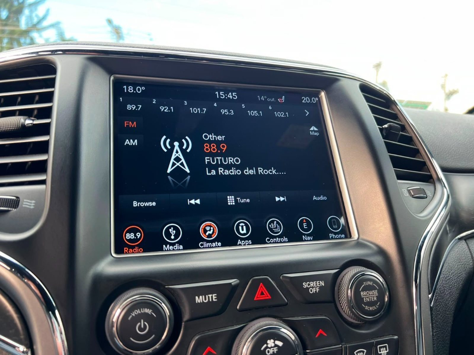 Jeep GRAND CHEROKEE LIMITED 3.6 LX 2018 - Imagen 14 de 20