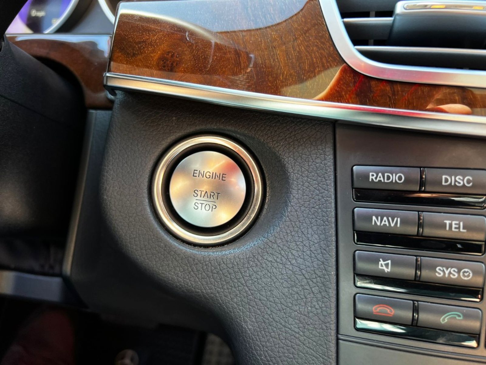 MERCEDES-BENZ E400 AVANTGARDE 3.0 2014 - Imagen 13 de 19
