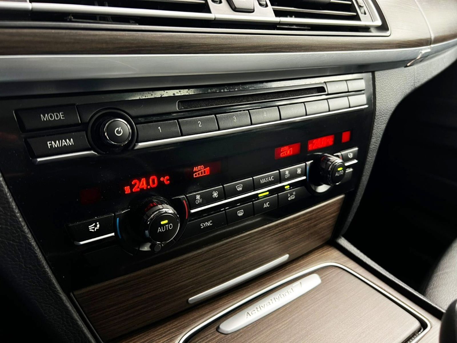 BMW 740 ACTIVE HYBRID 7 3.0 2014 - Imagen 16 de 20