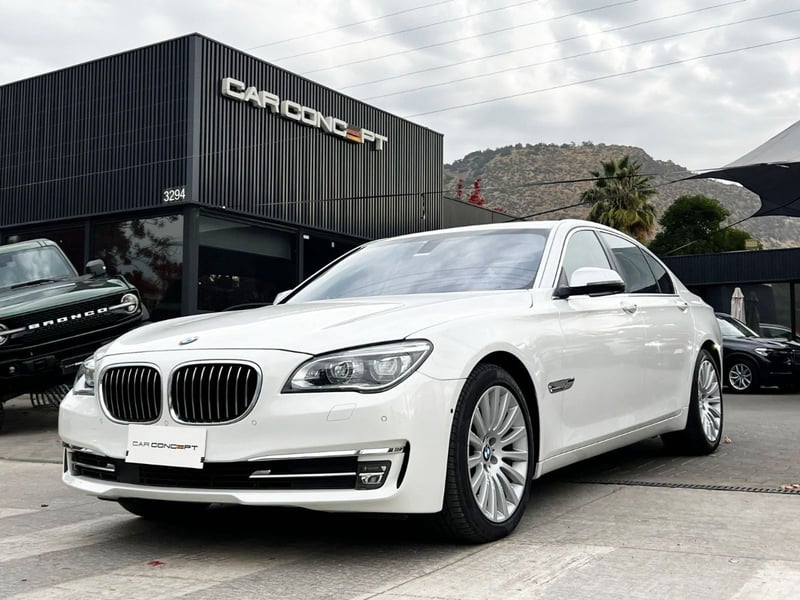 BMW 740 ACTIVE HYBRID 7 3.0 2014