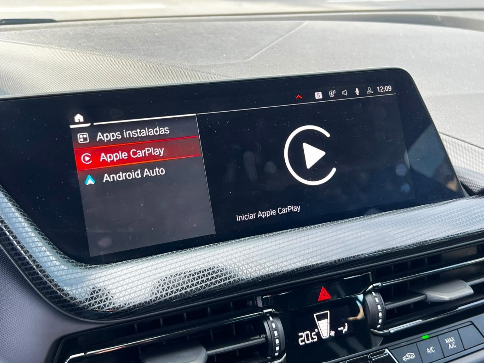 BMW 118 DYNAMIC 1.5T 2023 - Imagen 15 de 19