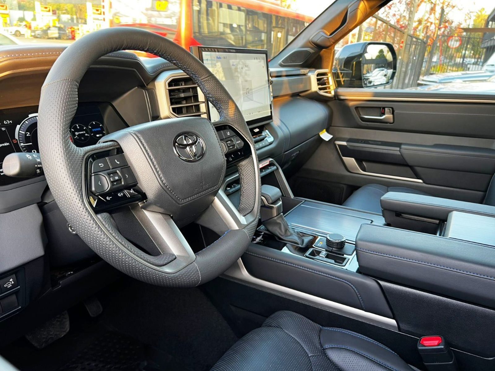 TOYOTA TUNDRA PLATINUM I FORCE V6 2026 - Imagen 11 de 20