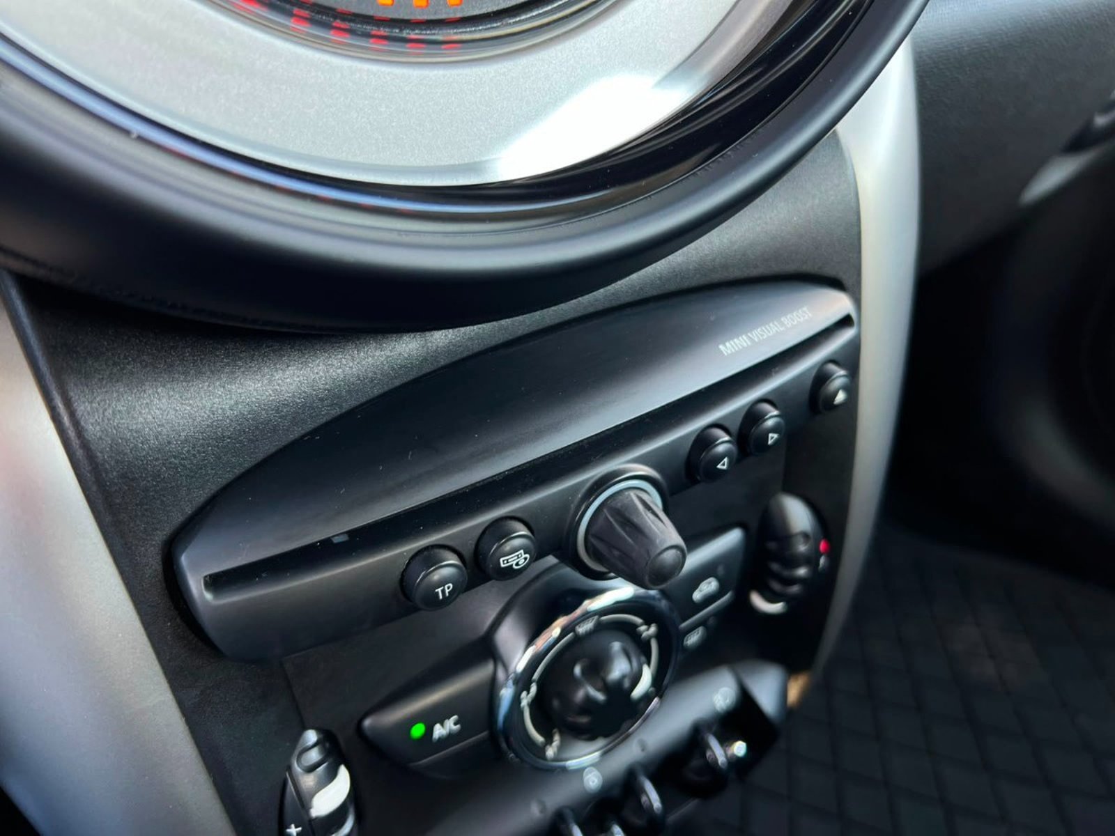 Mini COUNTRYMAN DIESEL 2.0 2014 - Imagen 16 de 20