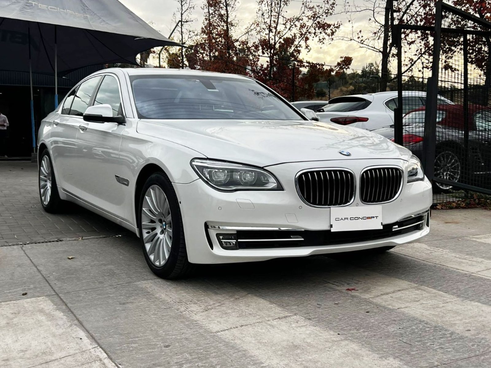 BMW 740 ACTIVE HYBRID 7 3.0 2014 - Foto 3 de 20