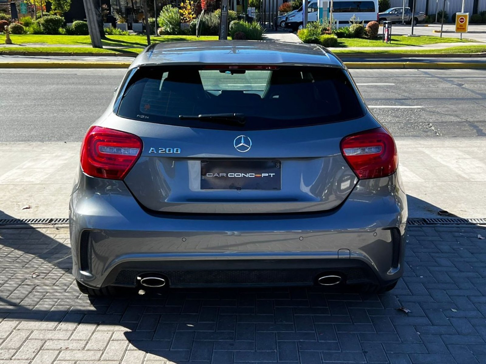 Mercedes-Benz A200 BLUEEFFICIENCY 1.6 MT 2014 - Imagen 5 de 20