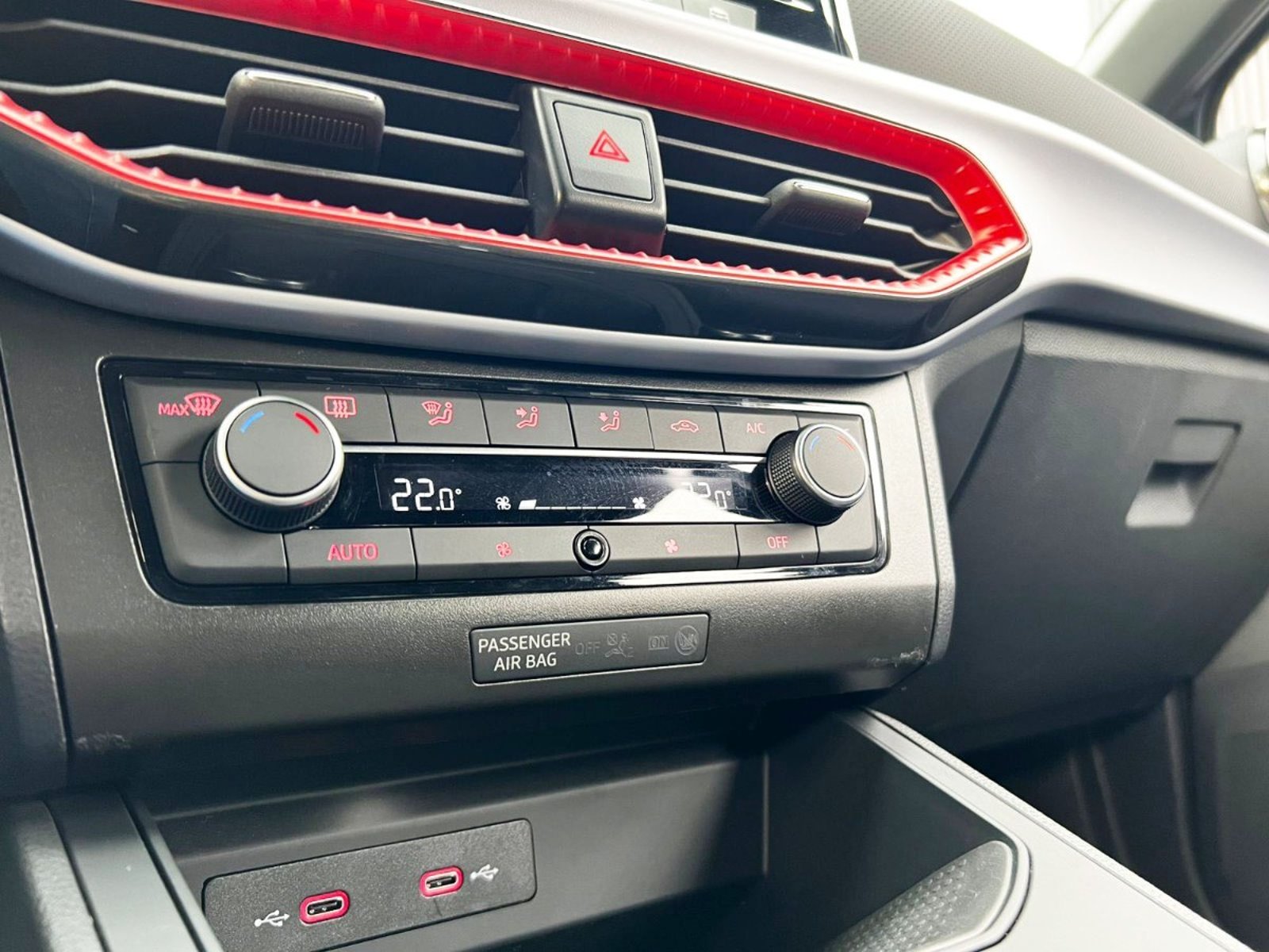 SEAT IBIZA FR TSI 1.0 AT 2024 - Imagen 18 de 20