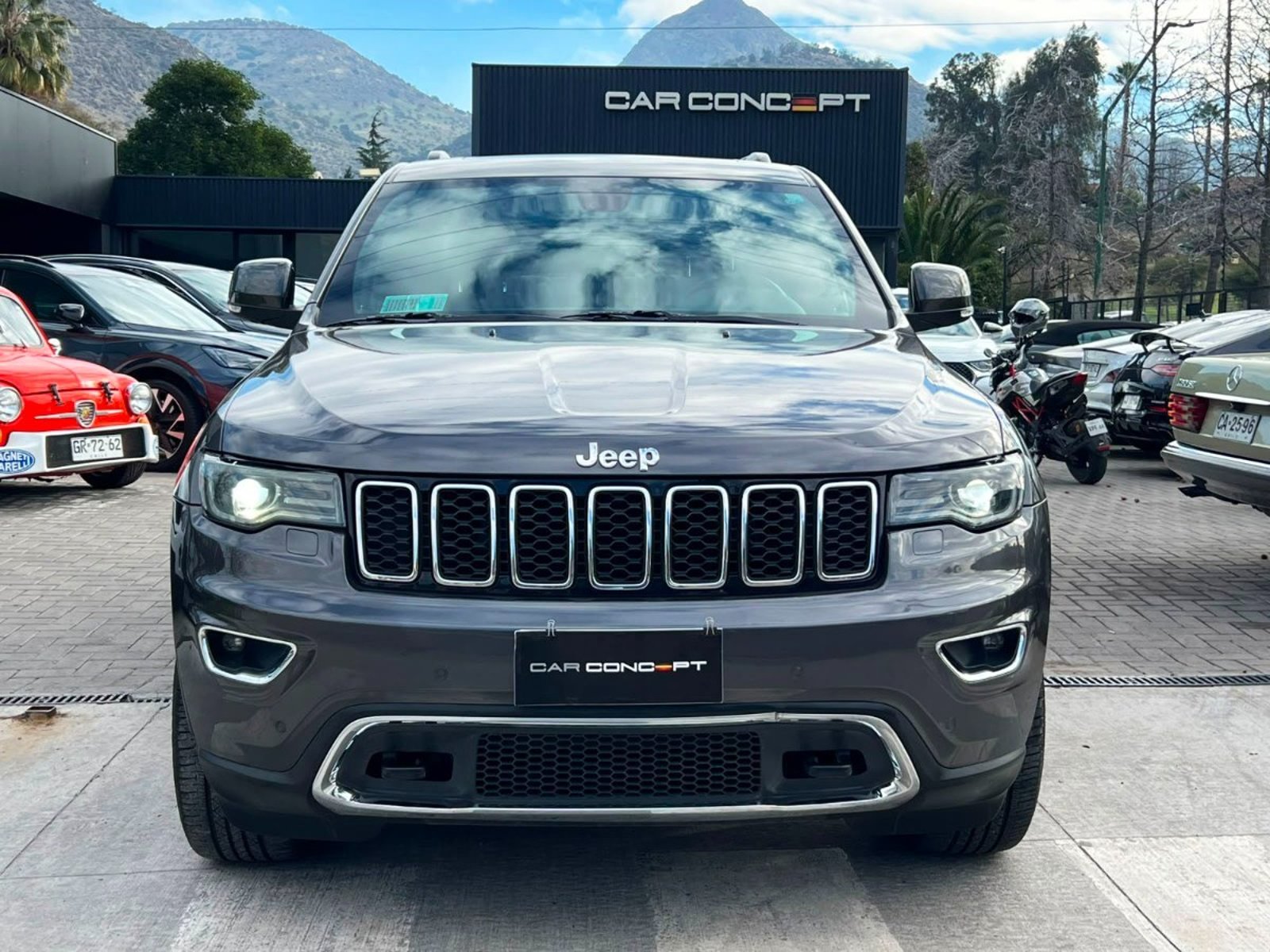 Jeep GRAND CHEROKEE LIMITED 3.6 LX 2018 - Foto 2 de 20
