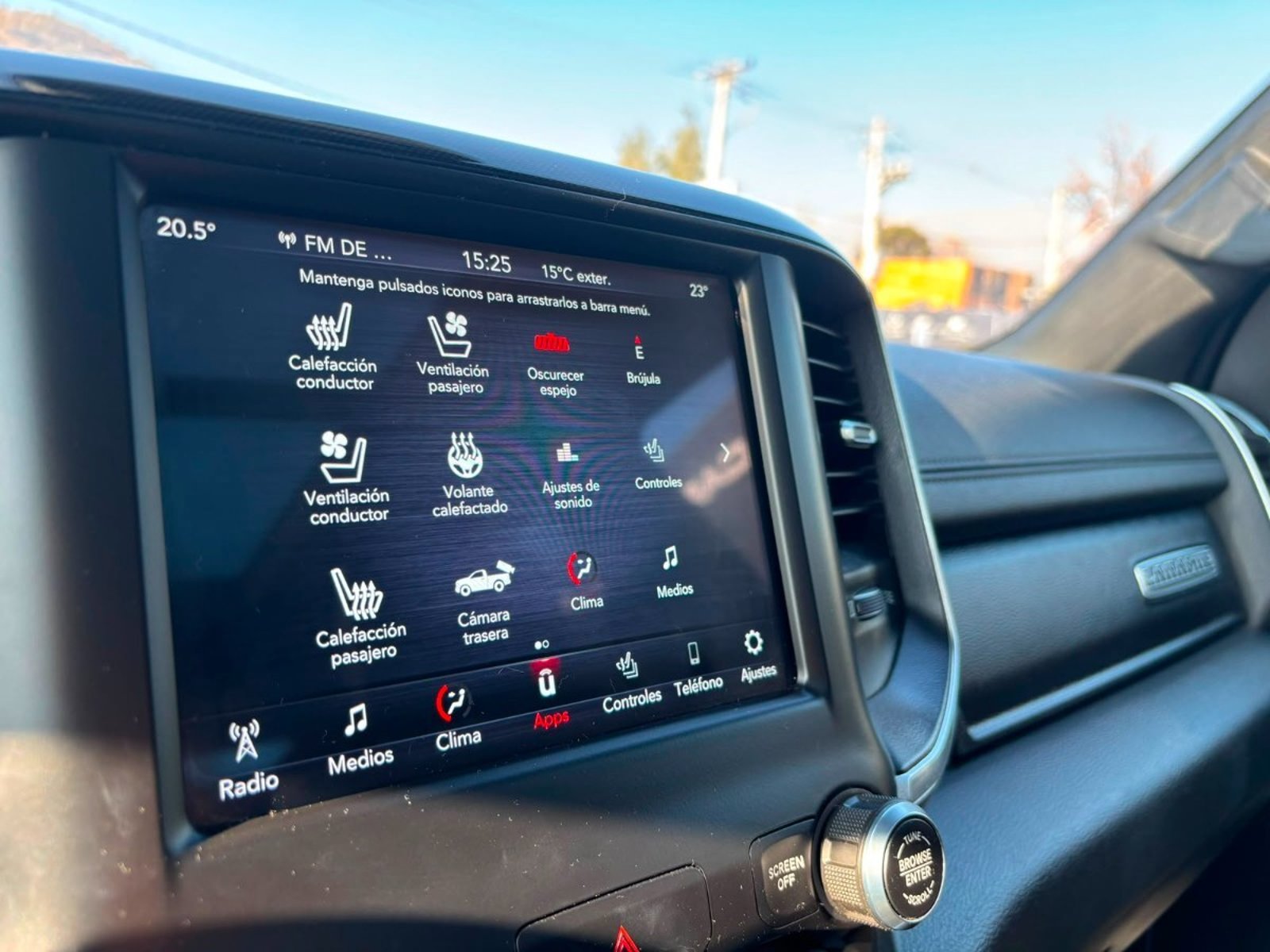 RAM 1500 LARAMIE 4X4 5.7 2022 - Imagen 13 de 19