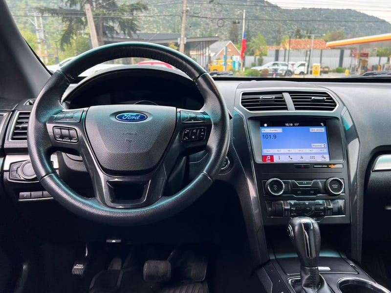 Ford EXPLORER 3.5 XLT 2019 - Imagen 9 de 20