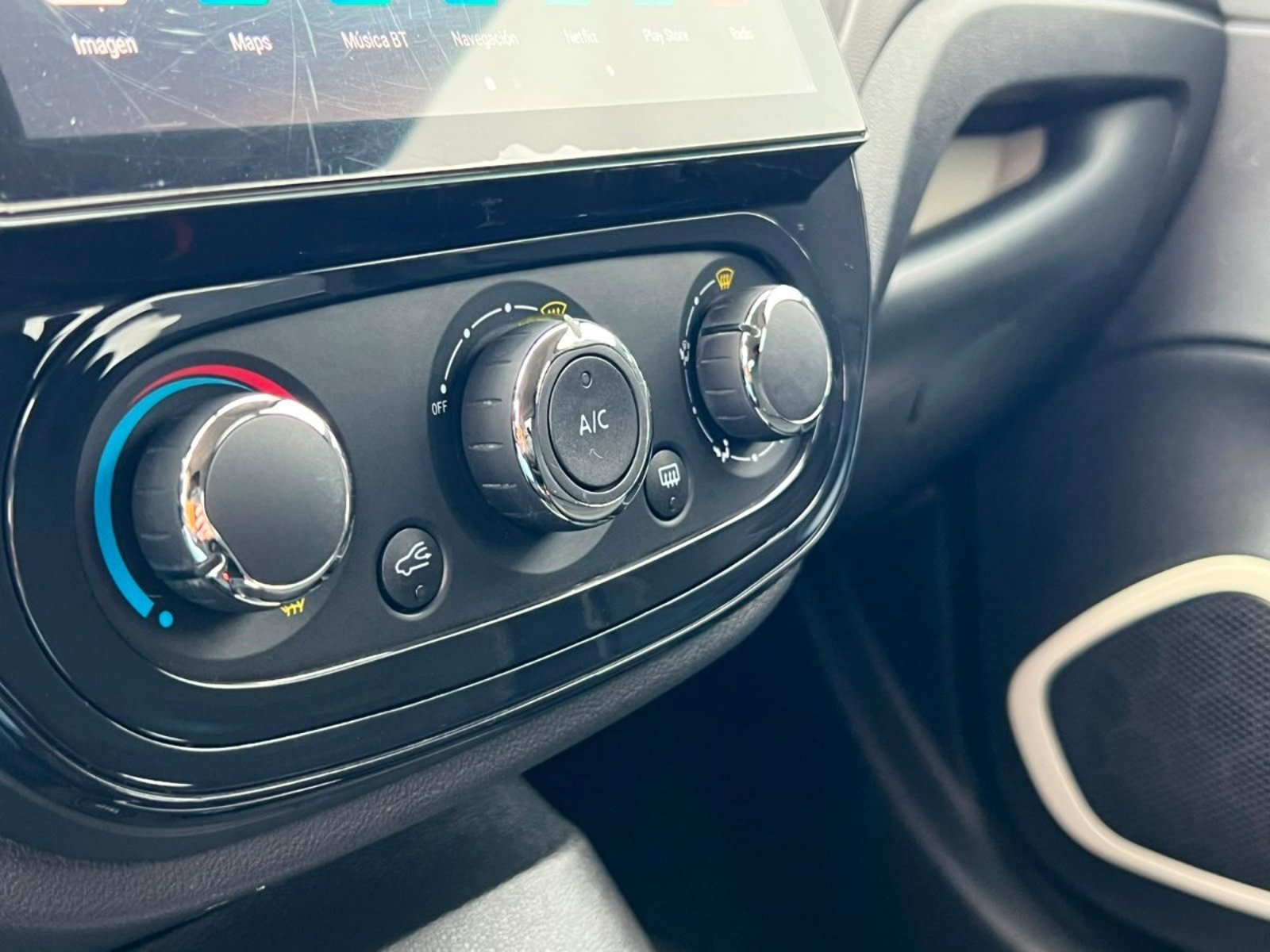 Renault CAPTUR LIFE 1.5 MT DIESEL 2019 - Imagen 16 de 20
