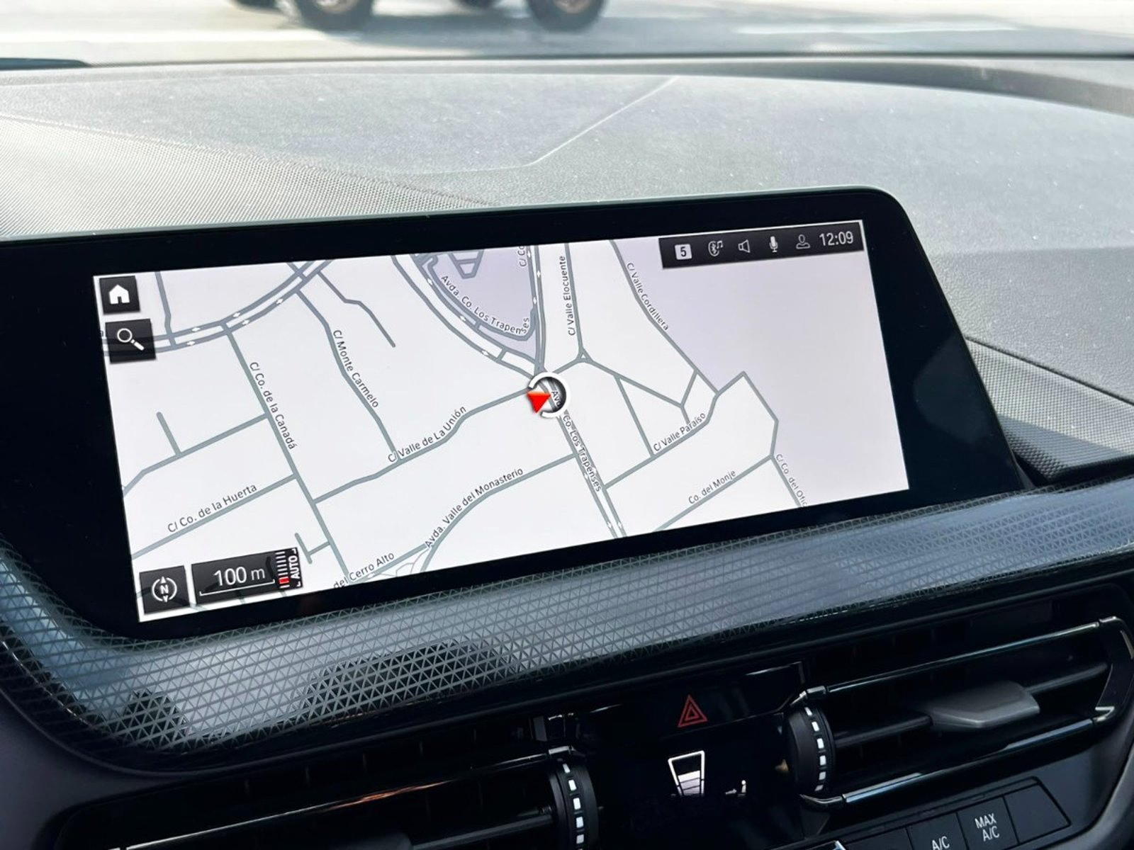 BMW 118 DYNAMIC 1.5T 2023 - Imagen 13 de 19