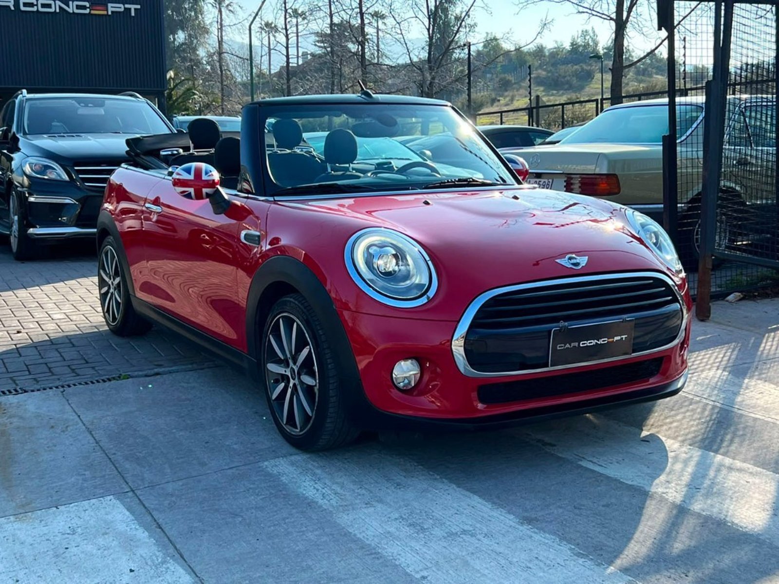 Mini COOPER CABRIO F57 PEPPER 1.5 AT 2018 - Foto 3 de 20