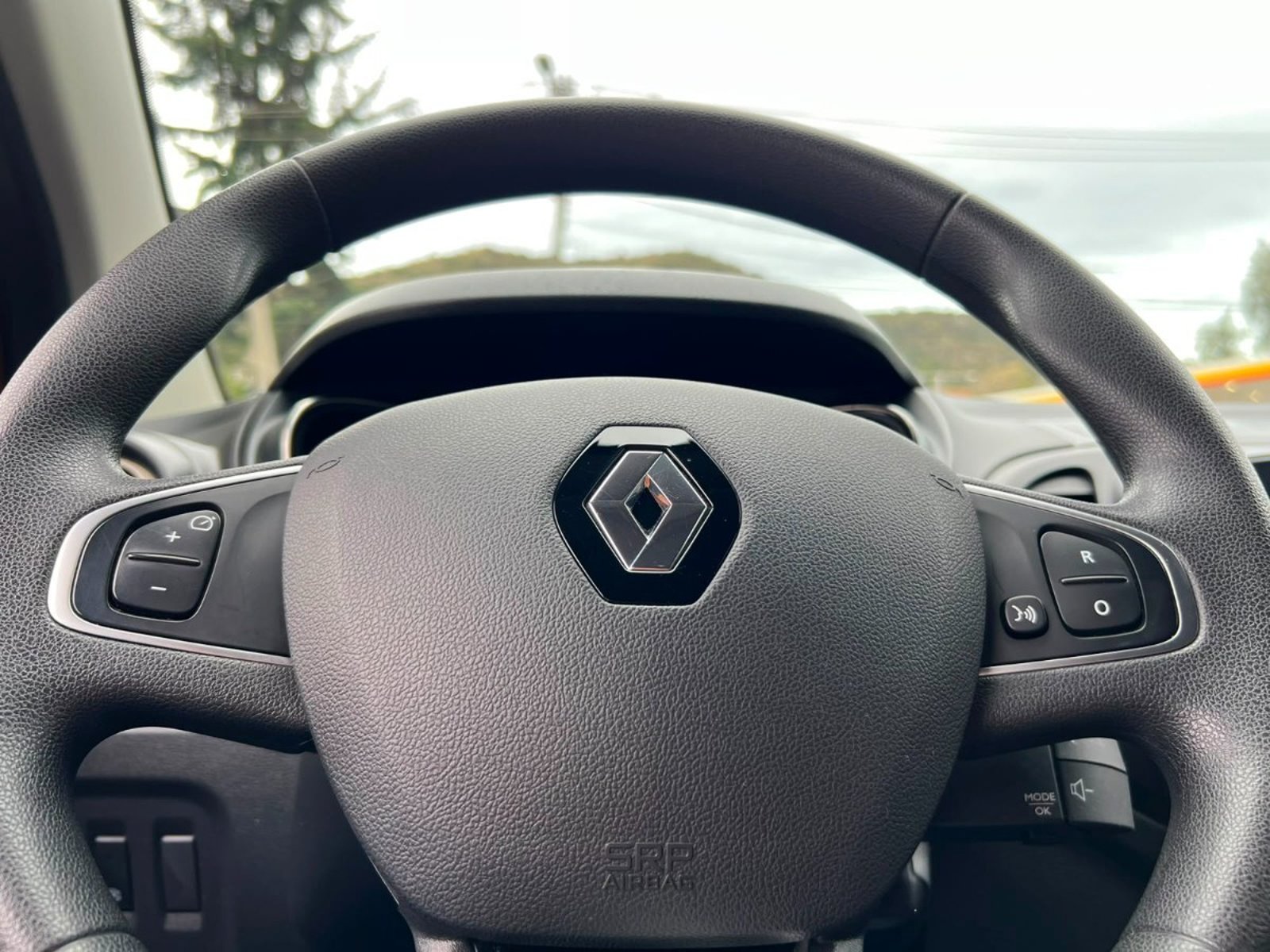 Renault CAPTUR LIFE 1.5 MT DIESEL 2019 - Imagen 11 de 20